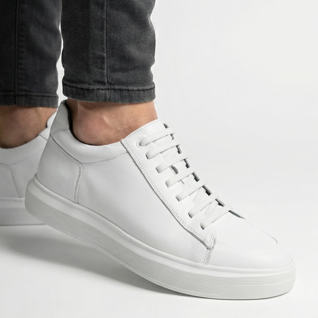 HEIGHTN Onyx sneaker on foot lifestyle shot