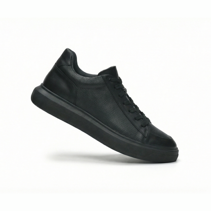 Casual Sneaker — Stratus